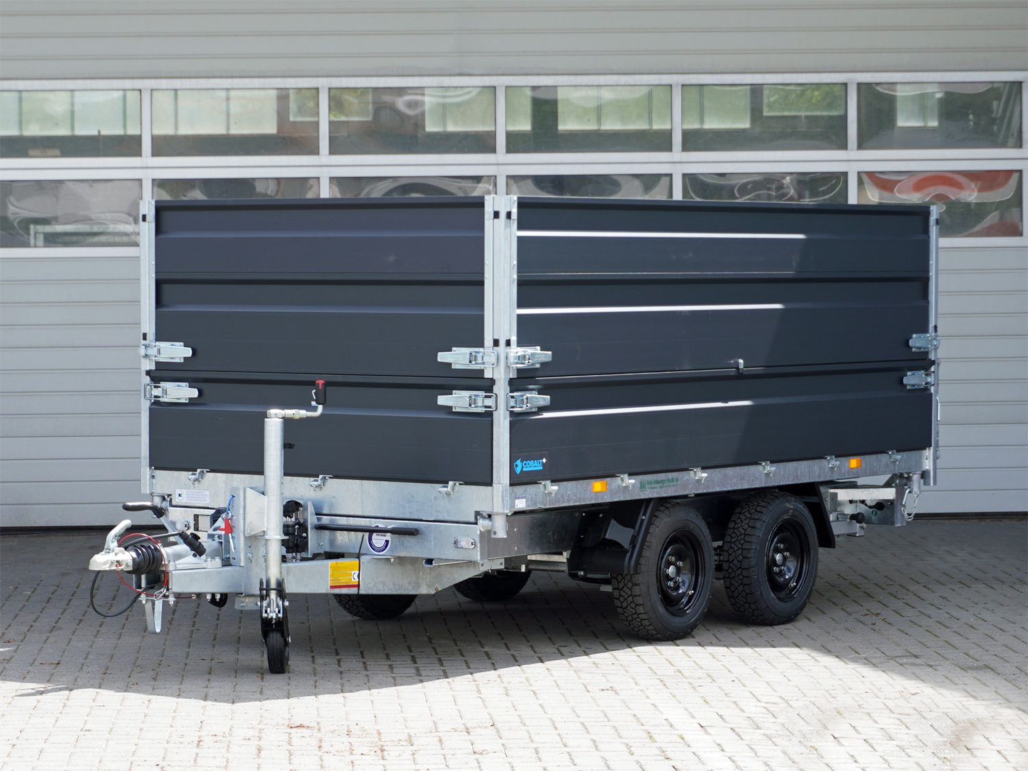 Hapert Cobalt Plus 3500 - 3-Seiten-Kipper mit BWA 700 mm - 3500 kg Hapert Cobalt Plus 3500 - 3-Seiten-Kipper mit BWA 700 mm - 3500 kg – Image 1