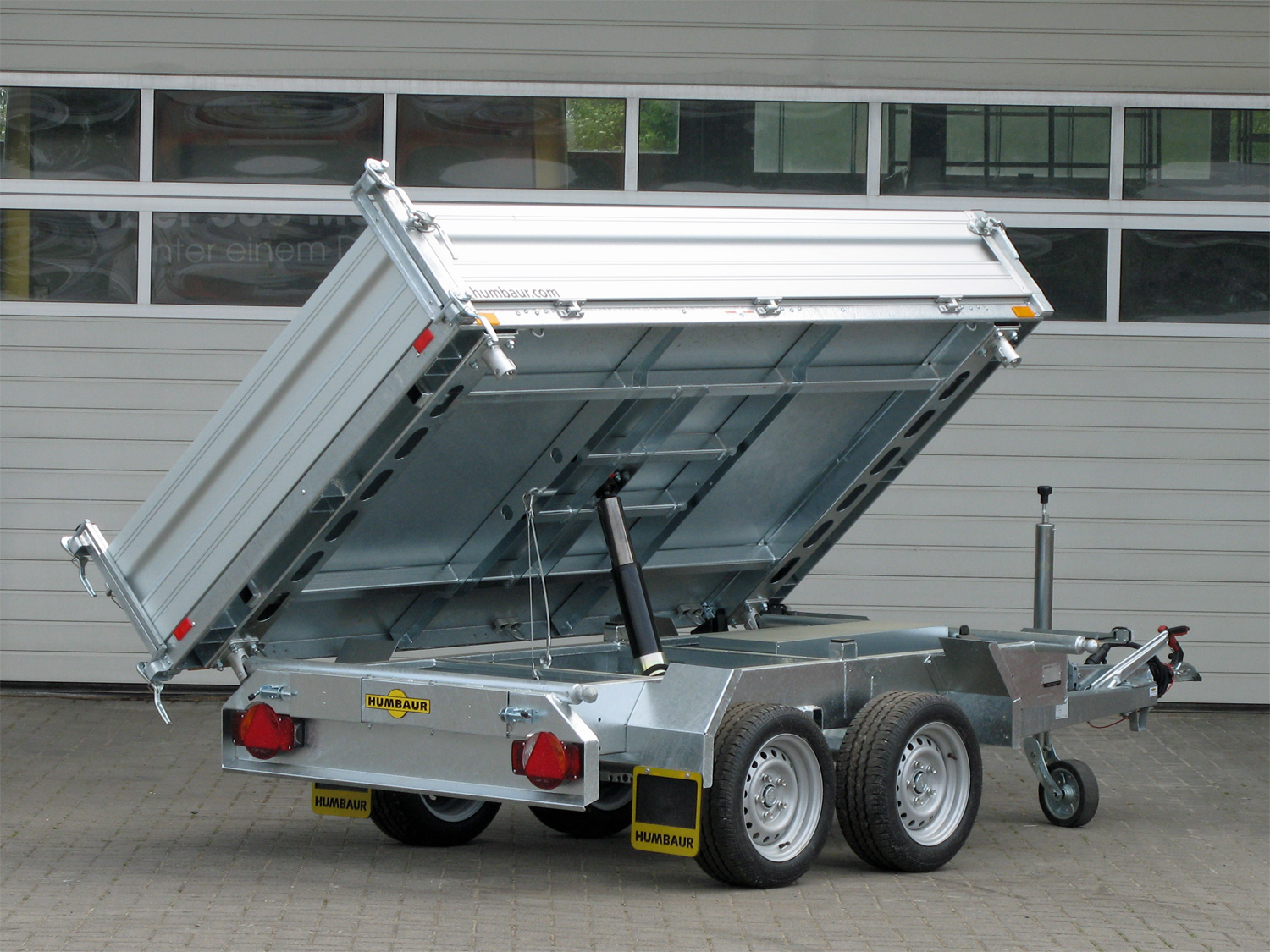 Humbaur HTK 2000.27 ALU - 3-Seiten-Kipper - 2000 kg Humbaur HTK 2000.27 ALU - 3-Seiten-Kipper - 2000 kg – Image 1