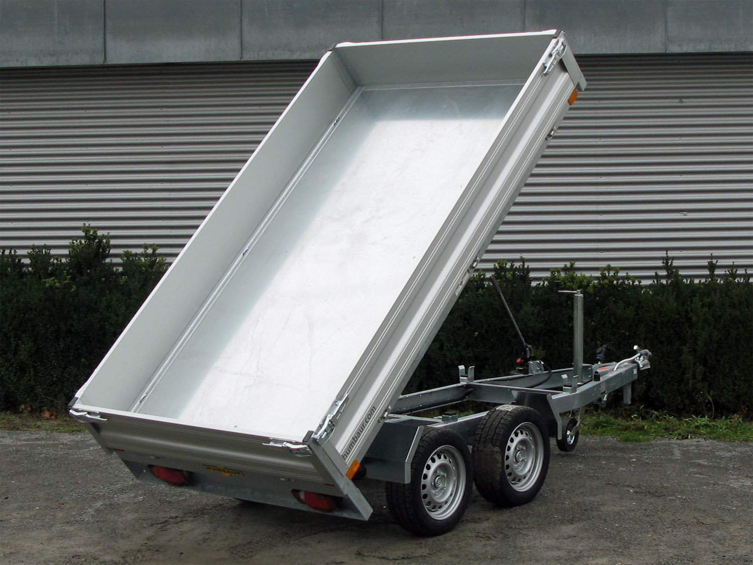 Humbaur HUK 303117 - Rückwärtskipper - 3000 kg Humbaur HUK 303117 - Rückwärtskipper - 3000 kg – Image 1