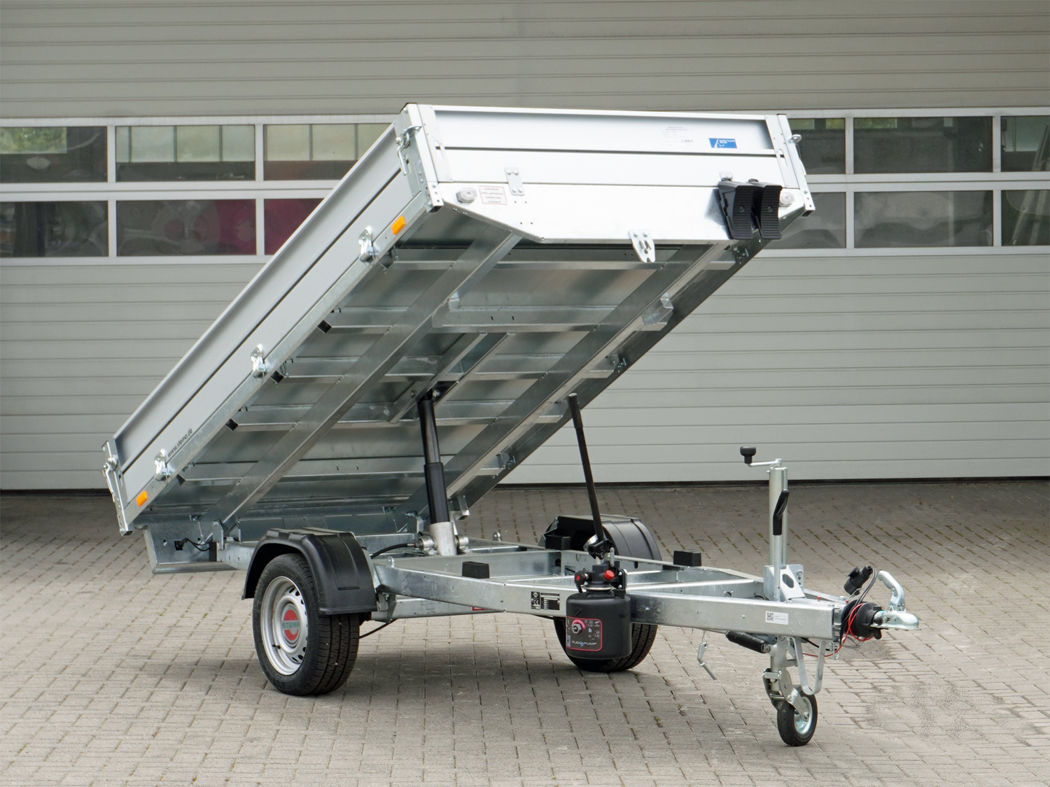 STEMA RKE O2 13-23-15.1 - Rückwärtskipper - 1300 kg STEMA RKE O2 13-23-15.1 - Rückwärtskipper - 1300 kg – Bild 1