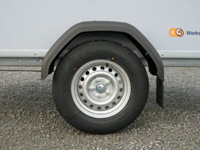 Saris DV135 mit Rampe und Seitentüre - Kofferanhänger - 1350 kg – Image 22