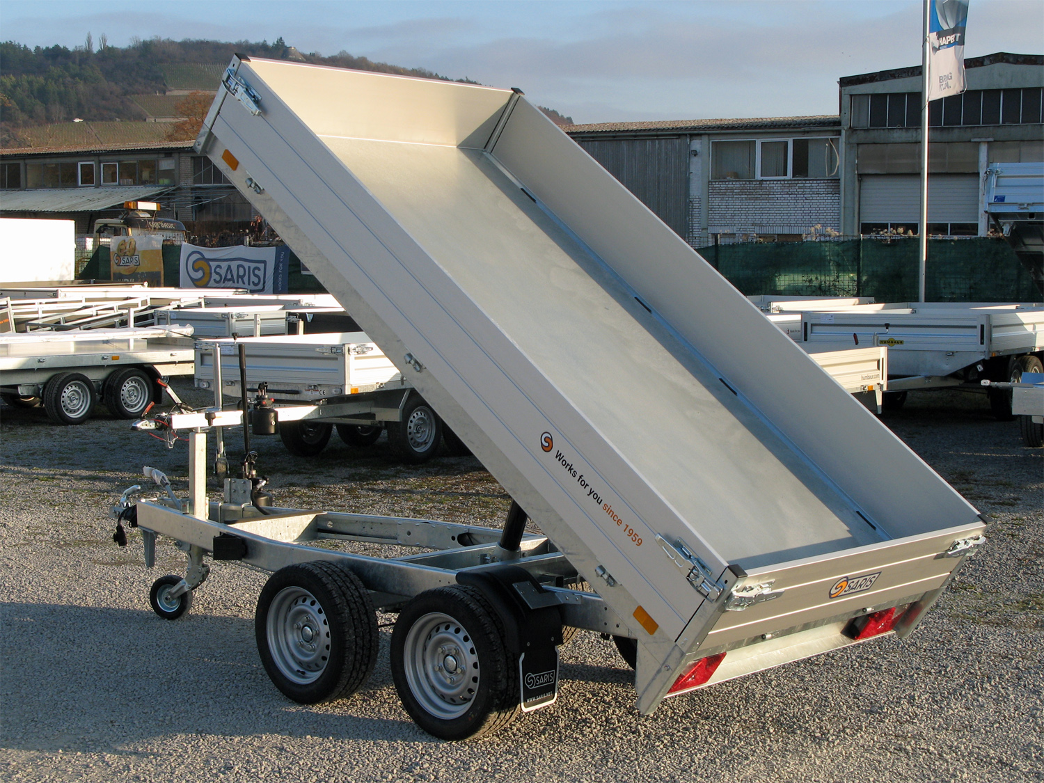 Saris K1-276-150-2700-2 - Rückwärtskipper - 2700 kg Saris K1-276-150-2700-2 - Rückwärtskipper - 2700 kg – Image 1