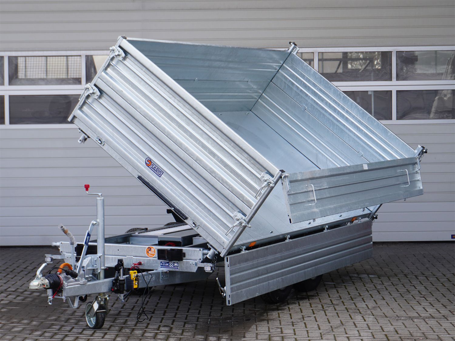 Saris K3 310 176 3500 2 HDS E - 3-Seiten-Kipper - 3500 kg Saris K3 310 176 3500 2 HDS E - 3-Seiten-Kipper - 3500 kg – Image 1