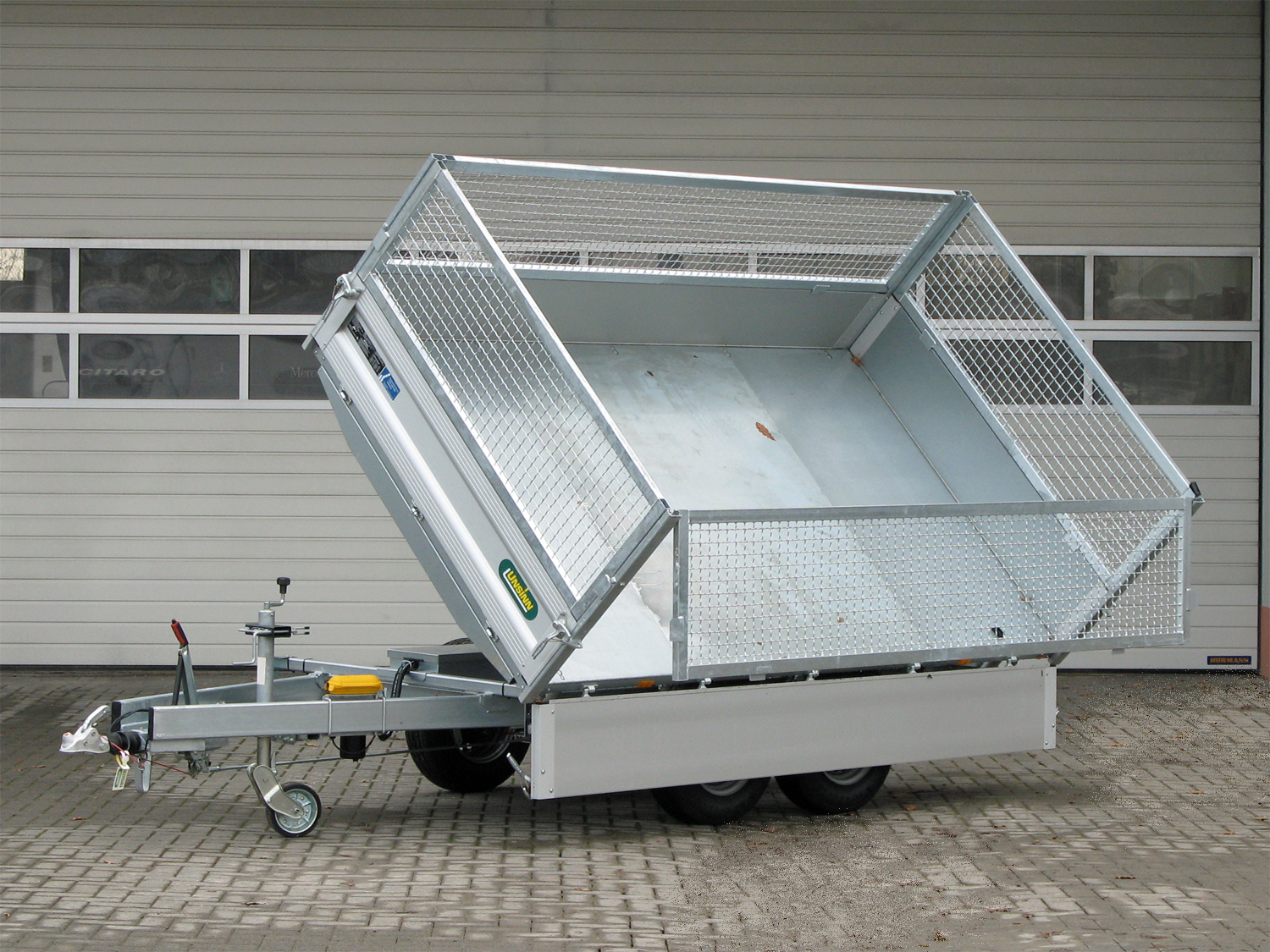 Unsinn UDK 3017-30-14 - 3-Seiten-Kipper - 3000 kg - UDK 3030-14-1750 Unsinn UDK 3017-30-14 - 3-Seiten-Kipper - 3000 kg - UDK 3030-14-1750 – Image 1
