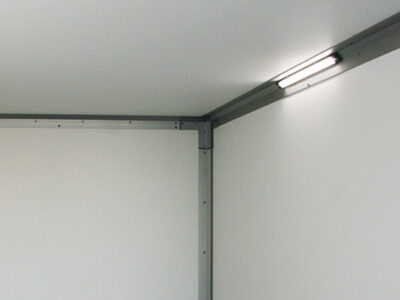 Variant 1315 C2 Edition - Kofferanhänger Seitentüre Rampe - 1350 kg – Image 11