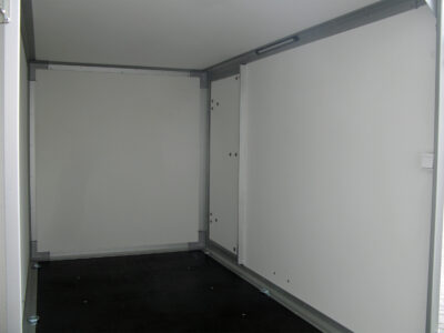 Variant 1315 C2 Edition - Kofferanhänger Seitentüre Rampe - 1350 kg – Image 13